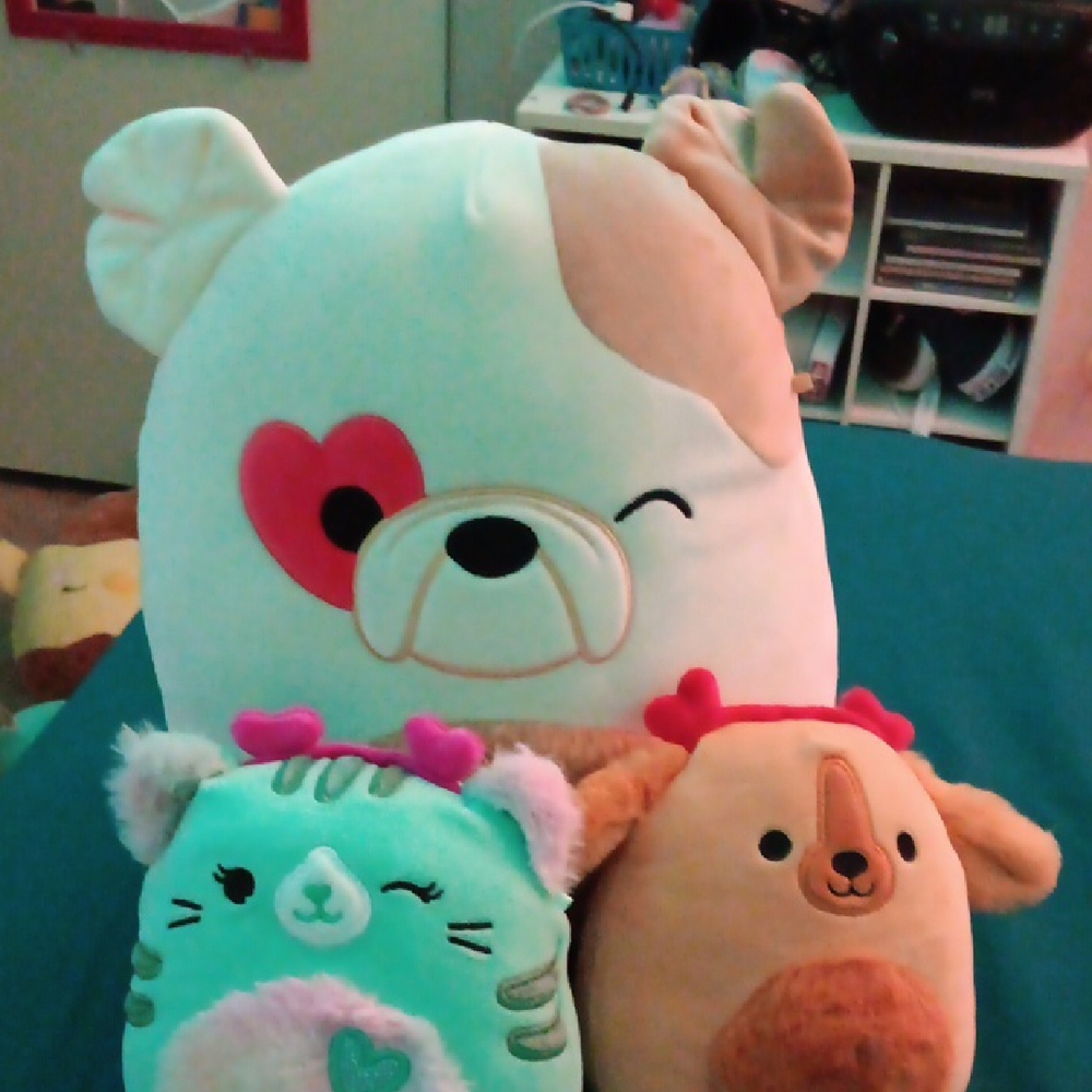 Squishmallows White and Tan Stuffed Animal Collection - Picture 1 of 5